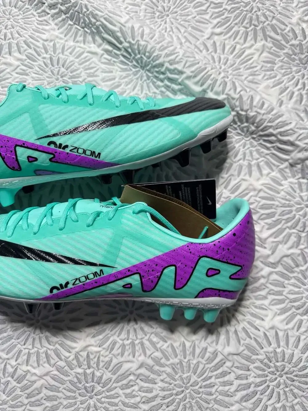 Nike Zoom Mercurial Vapor 15 Academy AG Soccer Cleats 10.5 Men’s DJ5630-300